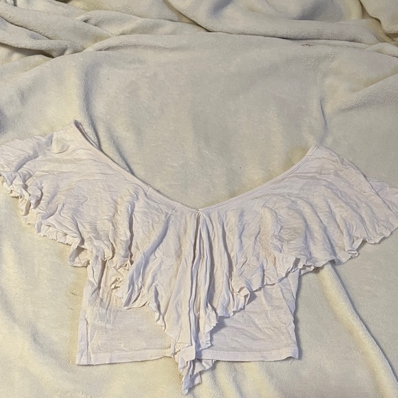 Elegant Cream Ruffle Top - Picture 3 of 3